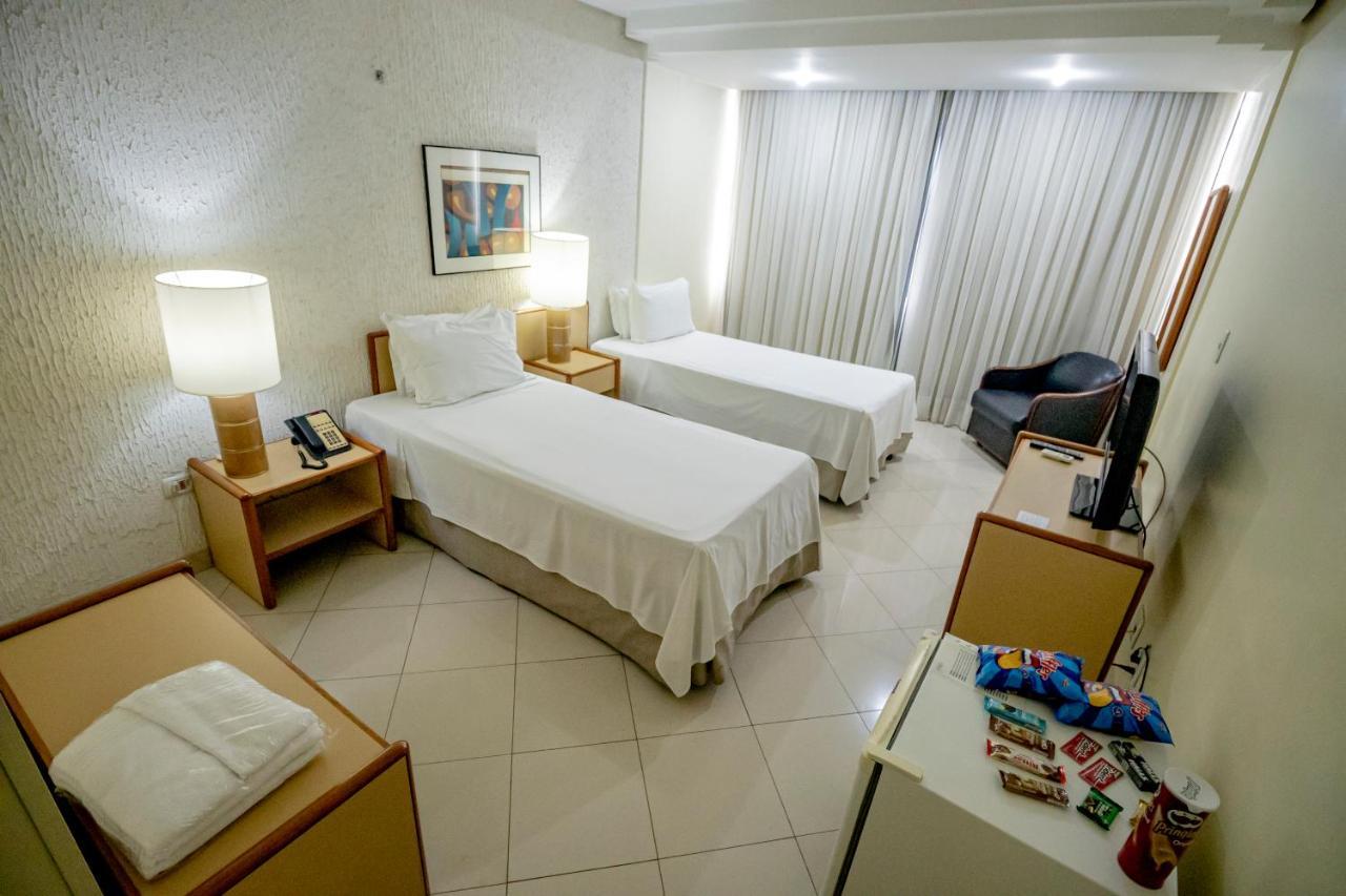 Like Ue Hotel 戈亚尼亚 外观 照片