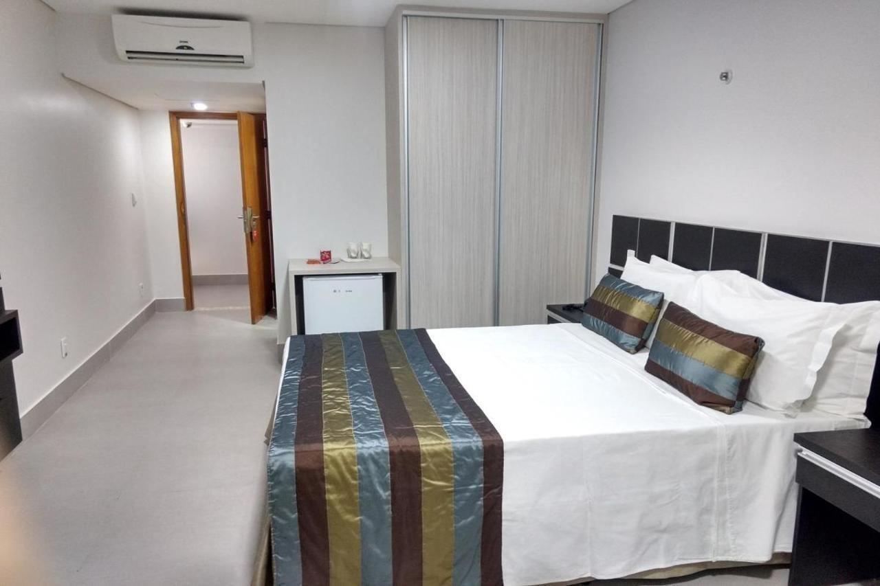 Like Ue Hotel 戈亚尼亚 外观 照片